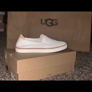 Brand new women Sammy UGG